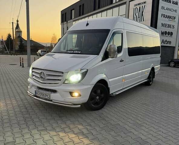 Білий Мерседес Sprinter, об'ємом двигуна 2.2 л та пробігом 403 тис. км за 21500 $, фото 1 на Automoto.ua