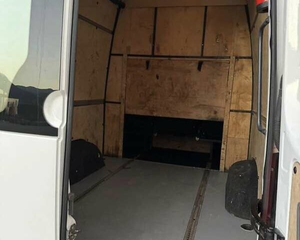 Білий Мерседес Sprinter, об'ємом двигуна 2.2 л та пробігом 403 тис. км за 21500 $, фото 9 на Automoto.ua