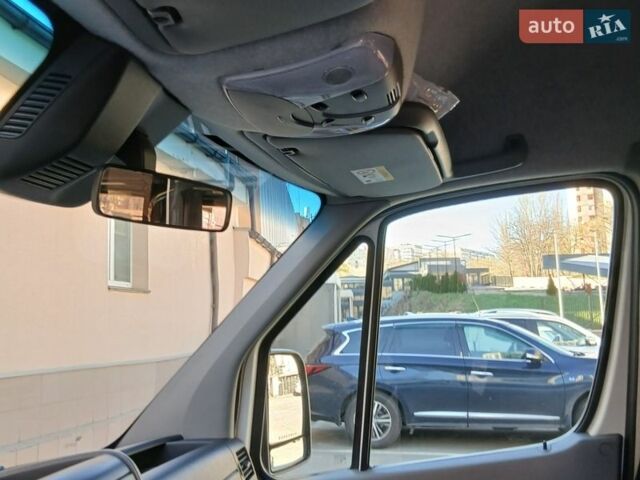 Белый Мерседес Sprinter, объемом двигателя 2.14 л и пробегом 651 тыс. км за 25000 $, фото 30 на Automoto.ua