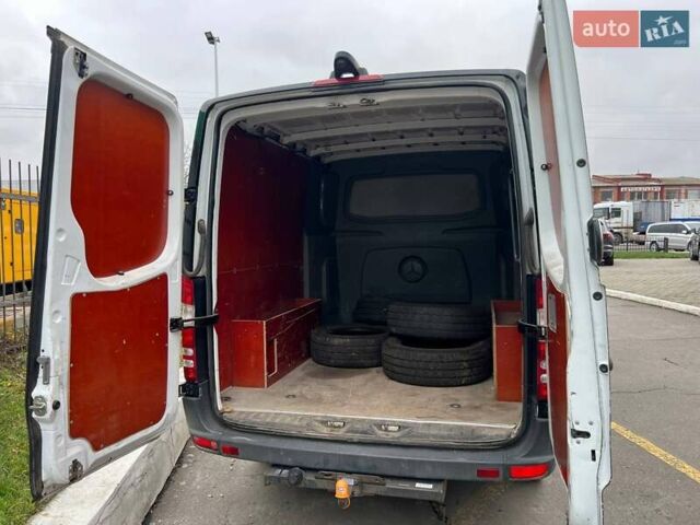 Белый Мерседес Sprinter, объемом двигателя 2.14 л и пробегом 296 тыс. км за 20000 $, фото 22 на Automoto.ua