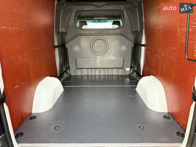 Белый Мерседес Sprinter, объемом двигателя 2.2 л и пробегом 278 тыс. км за 21500 $, фото 50 на Automoto.ua