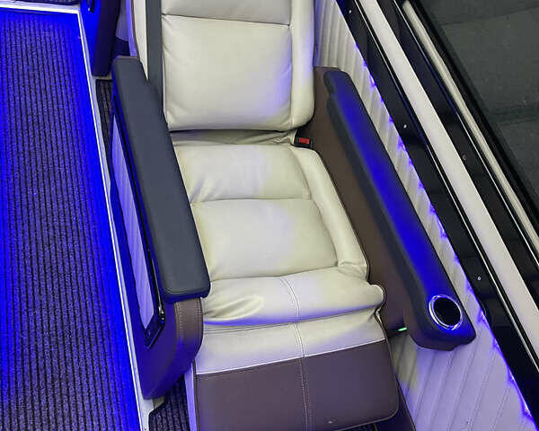 Білий Мерседес Sprinter, об'ємом двигуна 2.14 л та пробігом 563 тис. км за 32000 $, фото 10 на Automoto.ua