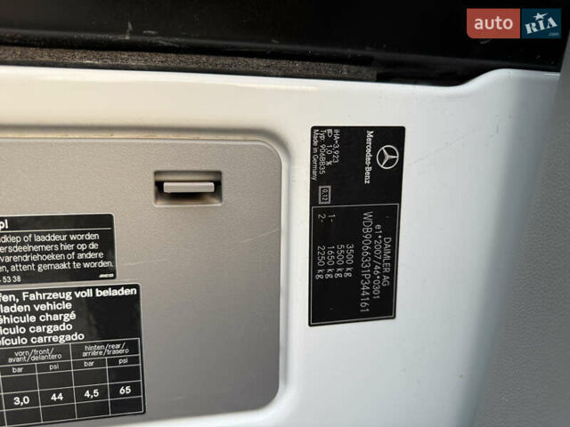 Белый Мерседес Sprinter, объемом двигателя 2.2 л и пробегом 278 тыс. км за 21500 $, фото 34 на Automoto.ua