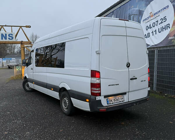 Белый Мерседес Sprinter, объемом двигателя 2.14 л и пробегом 607 тыс. км за 26000 $, фото 1 на Automoto.ua