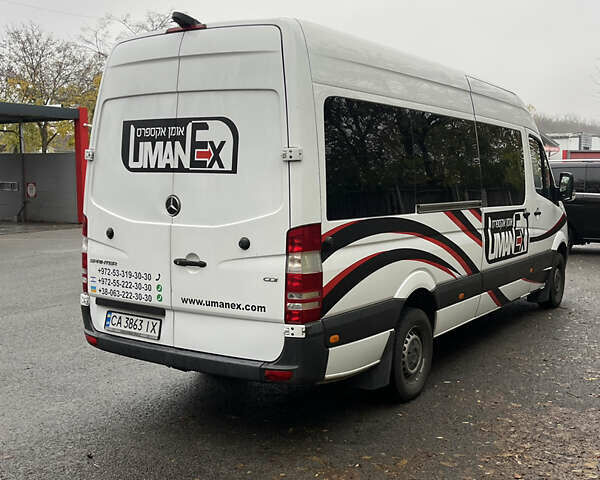 Білий Мерседес Sprinter, об'ємом двигуна 2.14 л та пробігом 563 тис. км за 32000 $, фото 5 на Automoto.ua