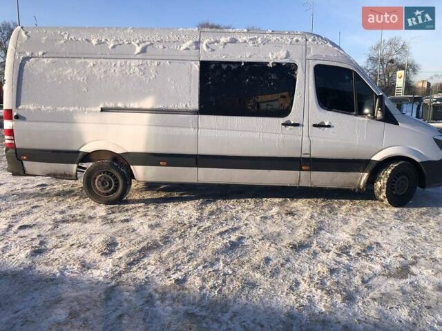 Білий Мерседес Sprinter, об'ємом двигуна 2.2 л та пробігом 195 тис. км за 15000 $, фото 3 на Automoto.ua