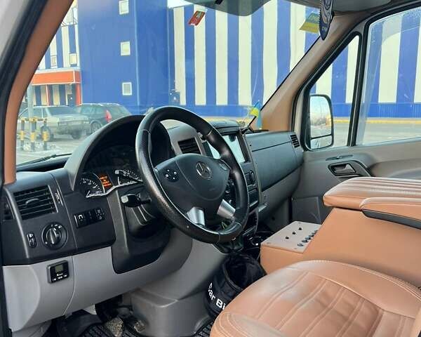 Білий Мерседес Sprinter, об'ємом двигуна 2.99 л та пробігом 448 тис. км за 36500 $, фото 5 на Automoto.ua
