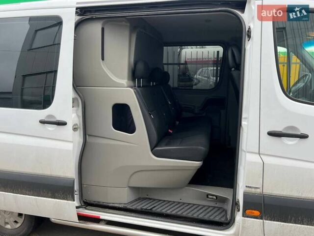 Белый Мерседес Sprinter, объемом двигателя 2.14 л и пробегом 296 тыс. км за 20000 $, фото 19 на Automoto.ua