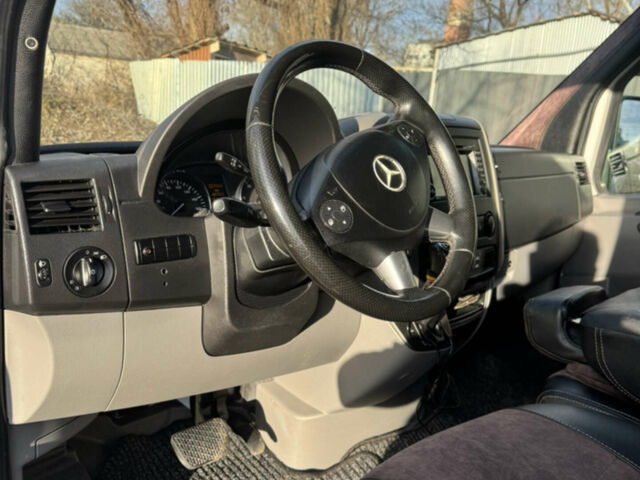 Білий Мерседес Sprinter, об'ємом двигуна 2.99 л та пробігом 331 тис. км за 32992 $, фото 10 на Automoto.ua