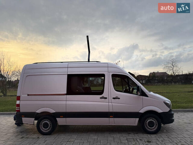Белый Мерседес Sprinter, объемом двигателя 2.2 л и пробегом 278 тыс. км за 21500 $, фото 7 на Automoto.ua