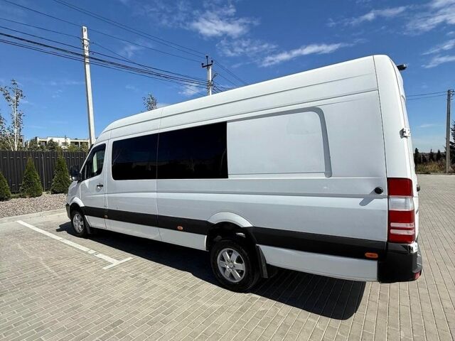 Белый Мерседес Sprinter, объемом двигателя 3.22 л и пробегом 650 тыс. км за 23000 $, фото 4 на Automoto.ua