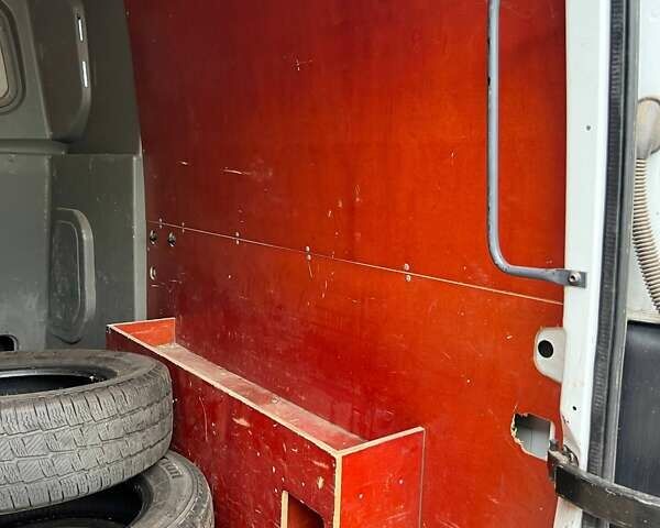 Белый Мерседес Sprinter, объемом двигателя 2.14 л и пробегом 296 тыс. км за 20000 $, фото 24 на Automoto.ua