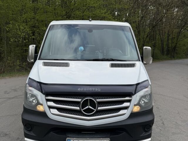 Белый Мерседес Sprinter, объемом двигателя 2.1 л и пробегом 349 тыс. км за 18499 $, фото 7 на Automoto.ua