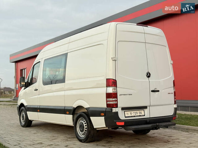Белый Мерседес Sprinter, объемом двигателя 2.2 л и пробегом 278 тыс. км за 21500 $, фото 11 на Automoto.ua