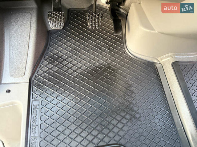 Белый Мерседес Sprinter, объемом двигателя 2.2 л и пробегом 278 тыс. км за 21500 $, фото 24 на Automoto.ua