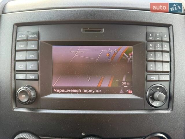 Белый Мерседес Sprinter, объемом двигателя 2.14 л и пробегом 350 тыс. км за 25990 $, фото 24 на Automoto.ua