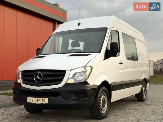 Белый Мерседес Sprinter, объемом двигателя 2.2 л и пробегом 278 тыс. км за 21500 $, фото 3 на Automoto.ua