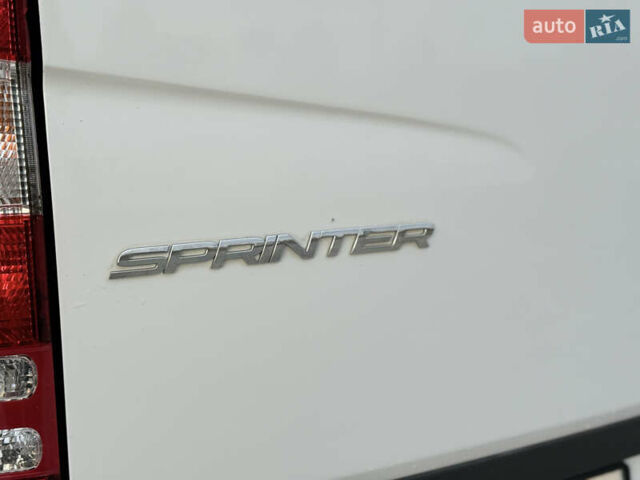Белый Мерседес Sprinter, объемом двигателя 2.2 л и пробегом 278 тыс. км за 21500 $, фото 13 на Automoto.ua