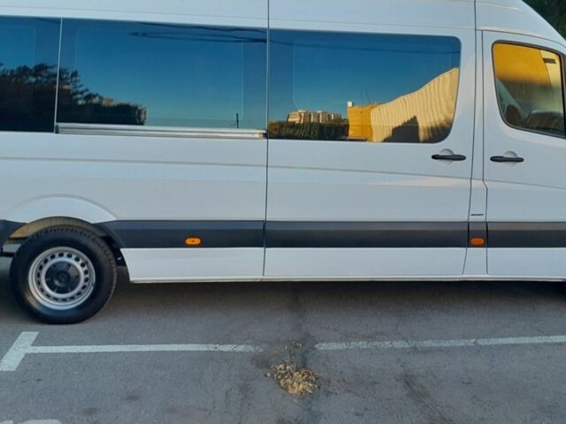 Белый Мерседес Sprinter, объемом двигателя 2.14 л и пробегом 651 тыс. км за 24000 $, фото 3 на Automoto.ua
