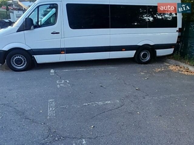 Белый Мерседес Sprinter, объемом двигателя 2.14 л и пробегом 651 тыс. км за 25000 $, фото 1 на Automoto.ua