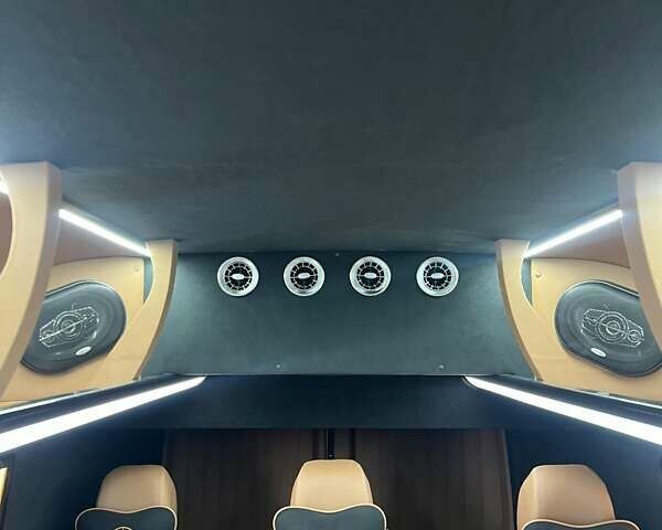 Білий Мерседес Sprinter, об'ємом двигуна 2.99 л та пробігом 448 тис. км за 36500 $, фото 7 на Automoto.ua