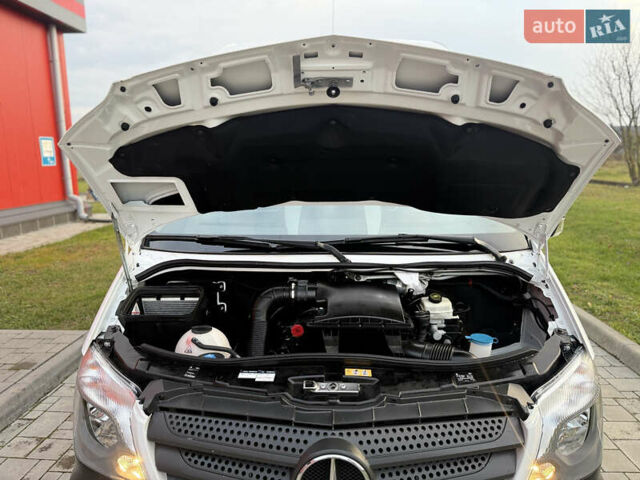 Белый Мерседес Sprinter, объемом двигателя 2.2 л и пробегом 278 тыс. км за 21500 $, фото 56 на Automoto.ua