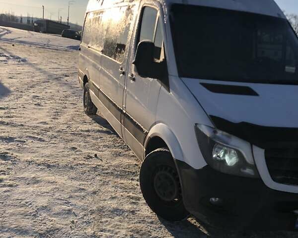 Білий Мерседес Sprinter, об'ємом двигуна 2.2 л та пробігом 195 тис. км за 15000 $, фото 2 на Automoto.ua