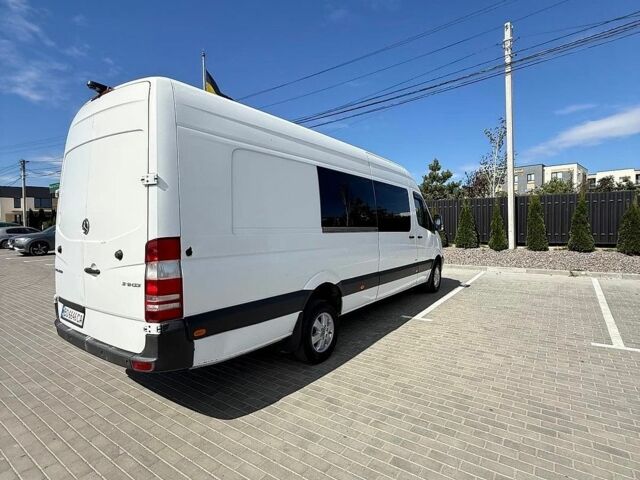 Белый Мерседес Sprinter, объемом двигателя 3.22 л и пробегом 650 тыс. км за 23000 $, фото 7 на Automoto.ua