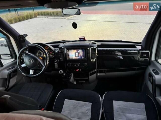 Білий Мерседес Sprinter, об'ємом двигуна 2.2 л та пробігом 403 тис. км за 21500 $, фото 5 на Automoto.ua