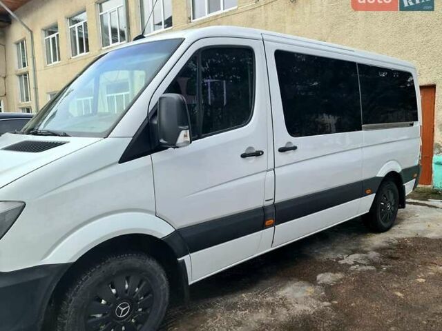 Белый Мерседес Sprinter, объемом двигателя 3 л и пробегом 500 тыс. км за 26000 $, фото 4 на Automoto.ua