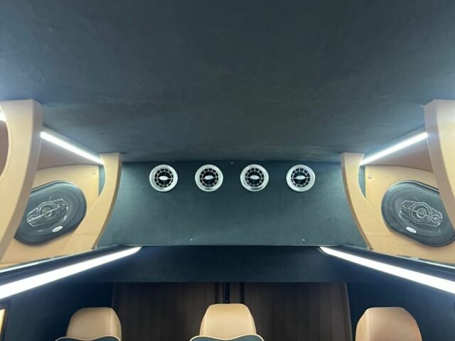 Білий Мерседес Sprinter, об'ємом двигуна 2.99 л та пробігом 448 тис. км за 29900 $, фото 7 на Automoto.ua