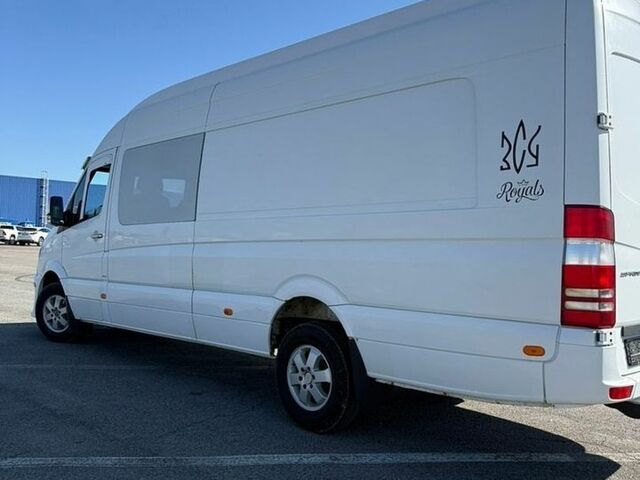 Белый Мерседес Sprinter, объемом двигателя 2.99 л и пробегом 450 тыс. км за 36000 $, фото 6 на Automoto.ua