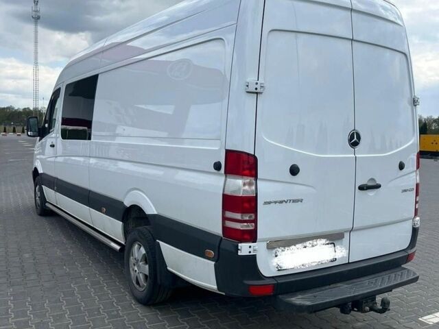 Білий Мерседес Sprinter, об'ємом двигуна 2.99 л та пробігом 750 тис. км за 25700 $, фото 3 на Automoto.ua