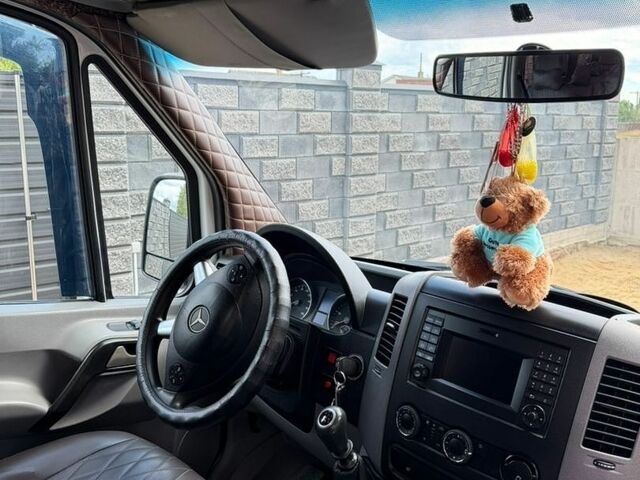 Белый Мерседес Sprinter, объемом двигателя 2.2 л и пробегом 390 тыс. км за 19500 $, фото 6 на Automoto.ua