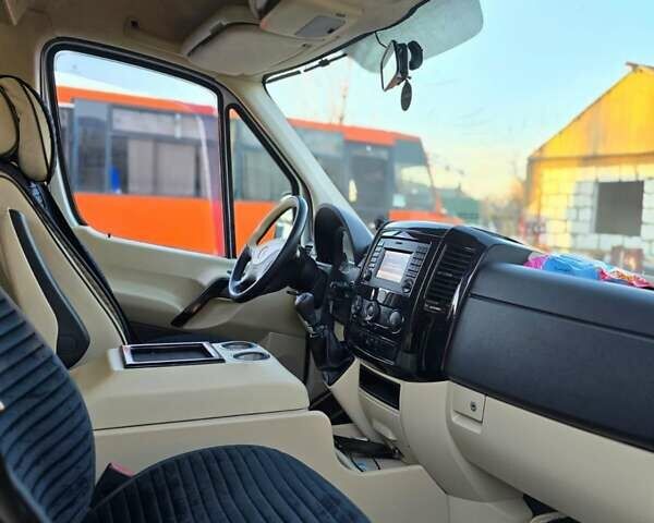 Белый Мерседес Sprinter, объемом двигателя 2.1 л и пробегом 500 тыс. км за 33000 $, фото 15 на Automoto.ua