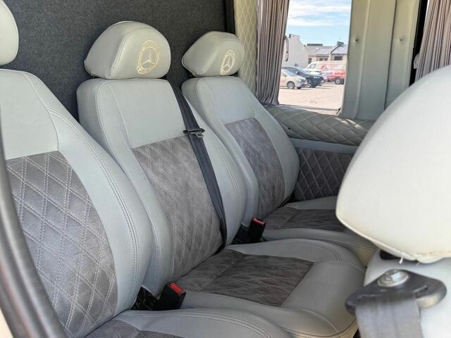 Белый Мерседес Sprinter, объемом двигателя 3.22 л и пробегом 650 тыс. км за 23000 $, фото 19 на Automoto.ua