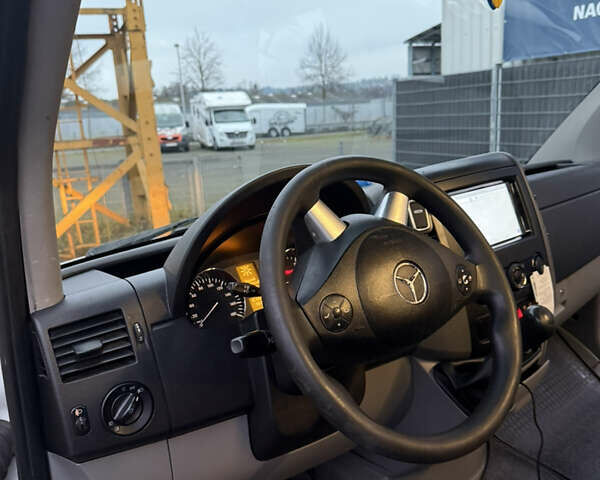 Белый Мерседес Sprinter, объемом двигателя 2.14 л и пробегом 607 тыс. км за 26000 $, фото 6 на Automoto.ua