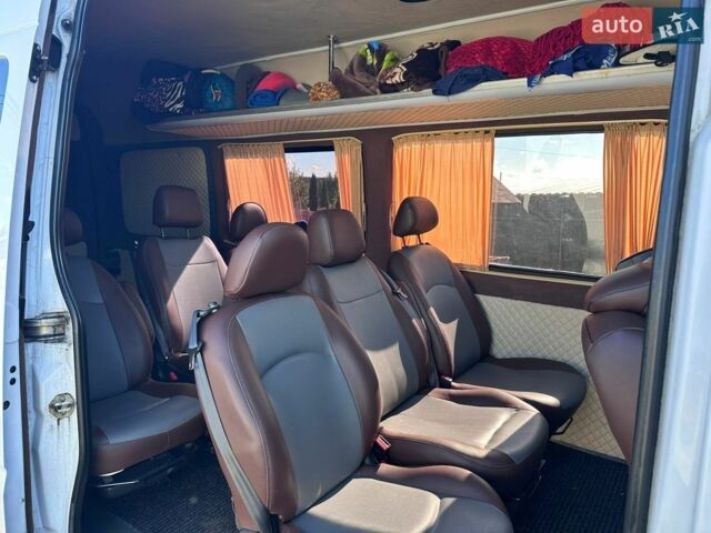 Белый Мерседес Sprinter, объемом двигателя 2.14 л и пробегом 472 тыс. км за 24000 $, фото 5 на Automoto.ua