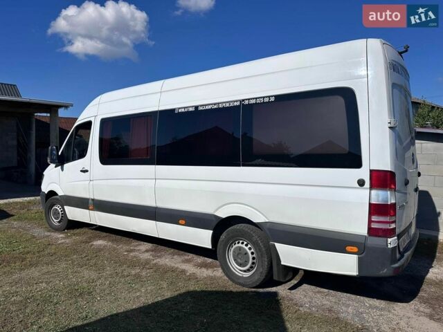 Белый Мерседес Sprinter, объемом двигателя 2.14 л и пробегом 472 тыс. км за 24000 $, фото 3 на Automoto.ua