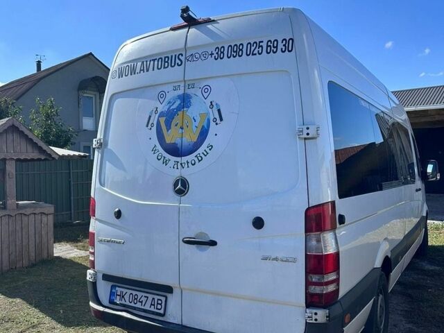 Белый Мерседес Sprinter, объемом двигателя 2.14 л и пробегом 472 тыс. км за 24000 $, фото 2 на Automoto.ua