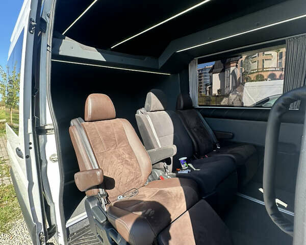 Белый Мерседес Sprinter, объемом двигателя 2.99 л и пробегом 355 тыс. км за 41500 $, фото 3 на Automoto.ua