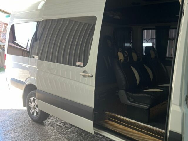 Белый Мерседес Sprinter, объемом двигателя 2.2 л и пробегом 300 тыс. км за 24600 $, фото 14 на Automoto.ua