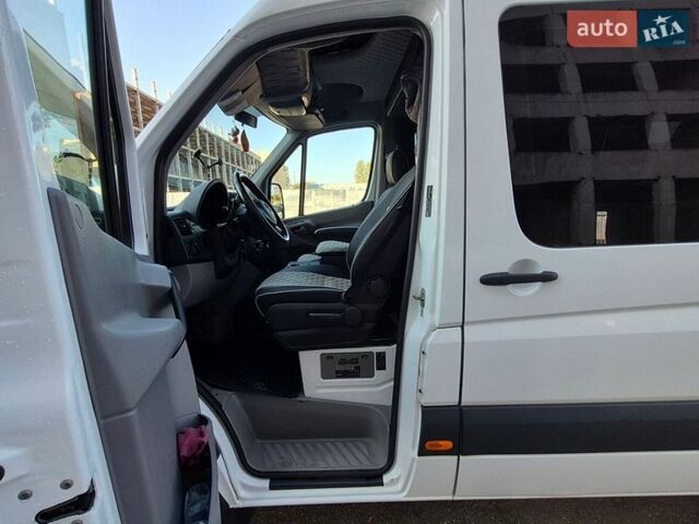 Белый Мерседес Sprinter, объемом двигателя 2.14 л и пробегом 317 тыс. км за 35000 $, фото 20 на Automoto.ua