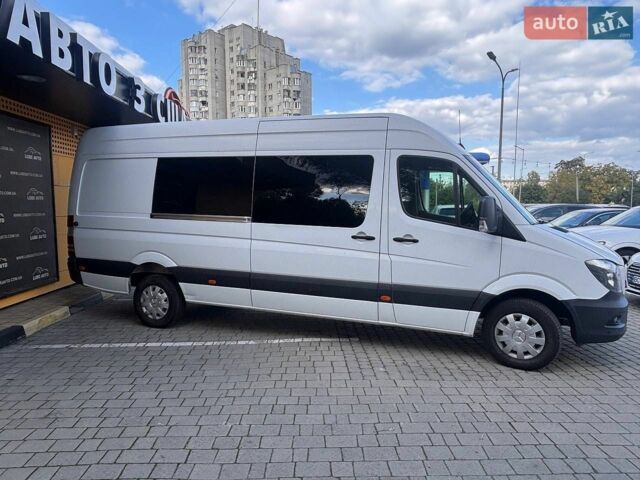 Белый Мерседес Sprinter, объемом двигателя 2.14 л и пробегом 369 тыс. км за 28500 $, фото 1 на Automoto.ua