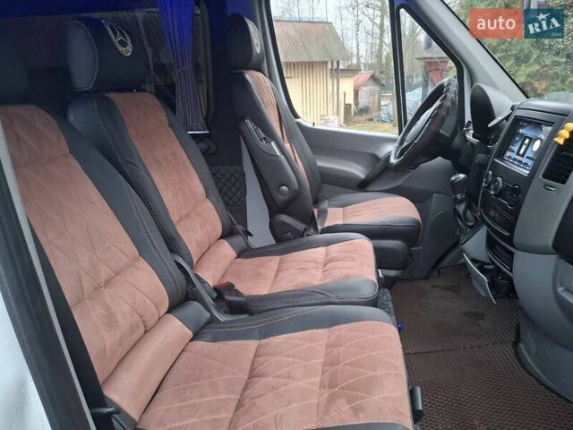 Белый Мерседес Sprinter, объемом двигателя 2.14 л и пробегом 500 тыс. км за 22465 $, фото 7 на Automoto.ua