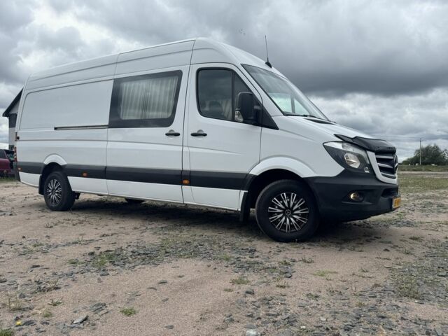 Белый Мерседес Sprinter, объемом двигателя 0 л и пробегом 450 тыс. км за 22793 $, фото 4 на Automoto.ua