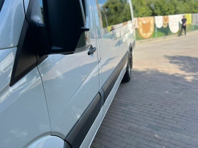 Белый Мерседес Sprinter, объемом двигателя 3 л и пробегом 466 тыс. км за 46748 $, фото 1 на Automoto.ua