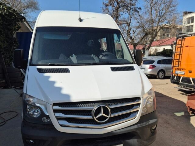 Белый Мерседес Sprinter, объемом двигателя 2.14 л и пробегом 411 тыс. км за 15500 $, фото 8 на Automoto.ua