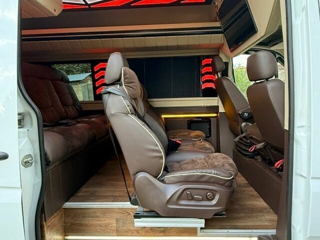 Білий Мерседес Sprinter, об'ємом двигуна 2.99 л та пробігом 450 тис. км за 45000 $, фото 10 на Automoto.ua