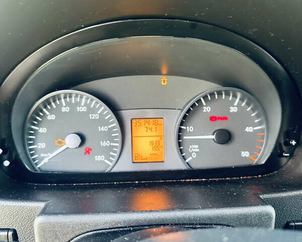 Белый Мерседес Sprinter, объемом двигателя 2.99 л и пробегом 355 тыс. км за 41500 $, фото 6 на Automoto.ua